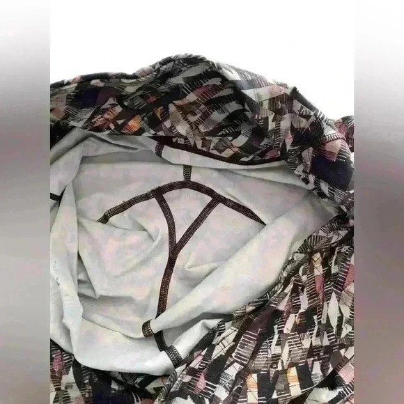 Lululemon Fast and Free Tight II 25" *Non-Reflective Nulux - Picture 7 of 8